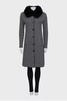Black and white coat with a fur collar