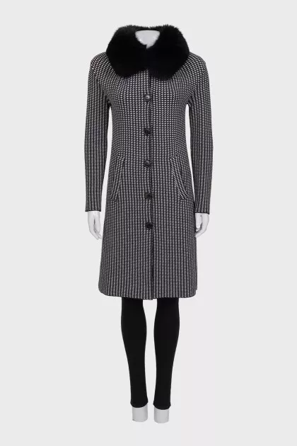 Black and white coat with a fur collar
