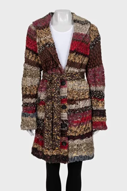 Multicolored knitted cardigan with a belt