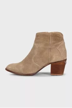 Suede Cossack boots with a zipper