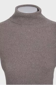 Gray long sleeve turtleneck