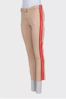 Straight-leg beige jeans with contrasting stripes
