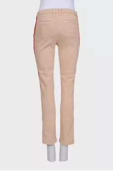 Straight-leg beige jeans with contrasting stripes