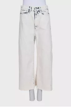 Blue wide-leg jeans with raw hem