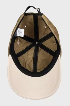 Green cap with embroidered logo