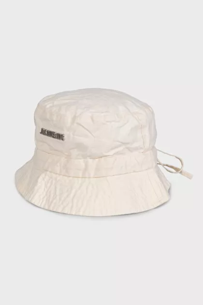 Panama hat with a silver logo