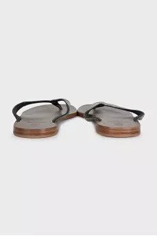 Flip-flops with signature decor