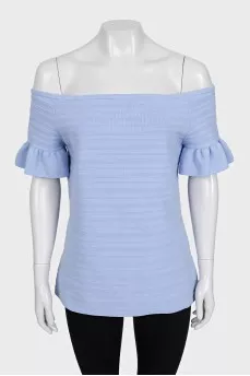Off-the-shoulder fitted top