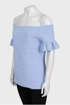 Off-the-shoulder fitted top