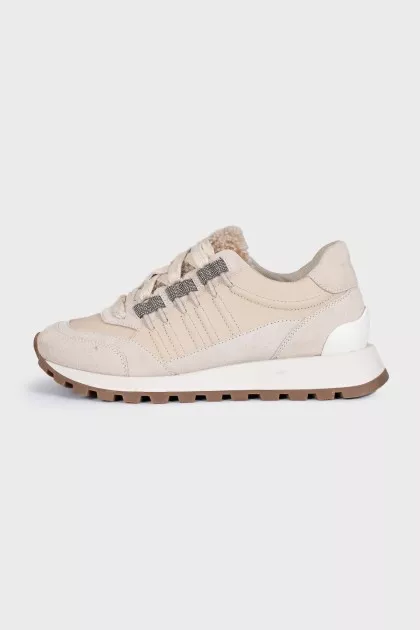 Beige leather sneakers with fur trim
