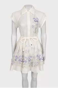 Fitted dress with floral print and buttons