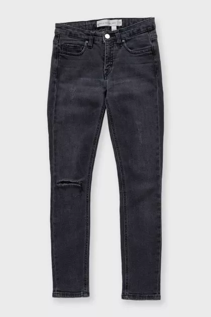 Gray skinny jeans with a mid-rise