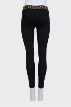 Leggings with a signature print on an elastic waistband