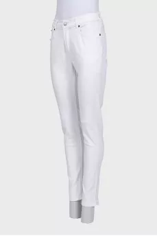 Slim-fit white jeans