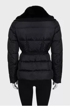 Fitted jacket with a fur collar