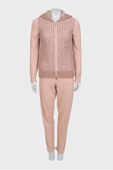 Pink suit with straight-leg trousers