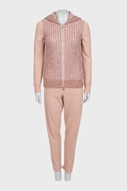 Pink suit with straight-leg trousers