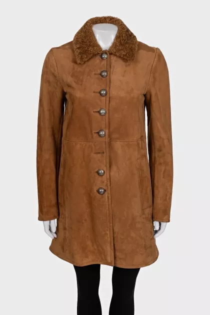 Brown suede coat with a straight cut