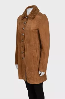 Brown suede coat with a straight cut
