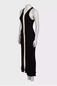 Sleeveless V-neck maxi dress with cape