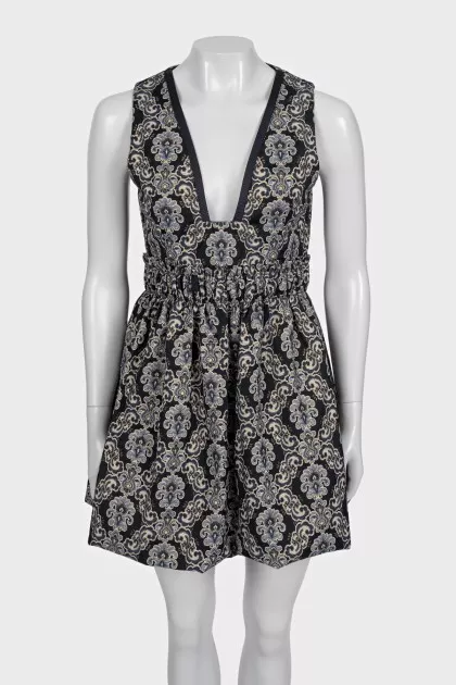 Fitted printed dress with a full skirt