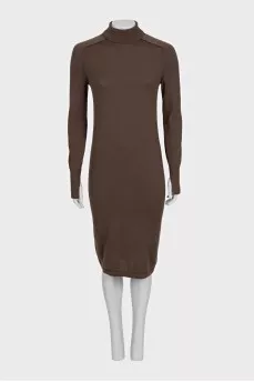 Brown dress with long sleeves and a high collar