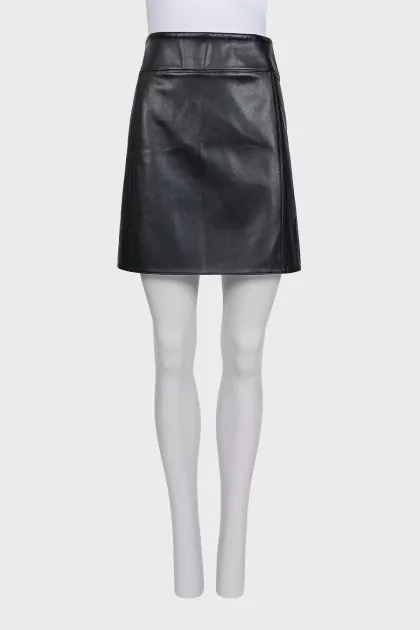 Black straight skirt with a zipper