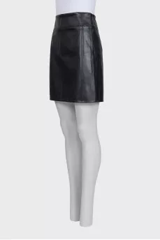 Black straight skirt with a zipper