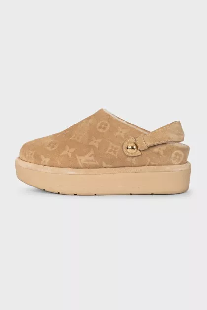 Suede clogs with signature embossing