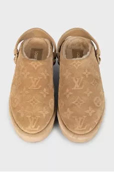 Suede clogs with signature embossing