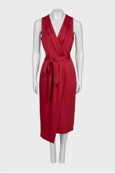 Red fitted dress with belt and tag