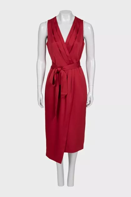 Red fitted dress with belt and tag