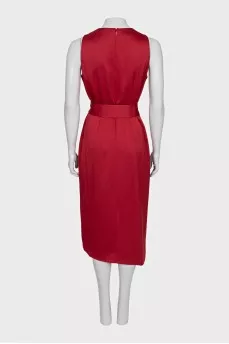 Red fitted dress with belt and tag