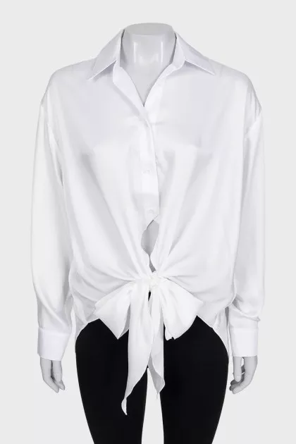 Loose-fitting button-down blouse with ties