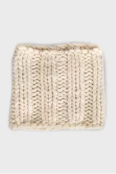 Knitted wool scarf