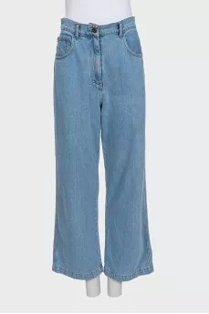 High-waisted wide-leg jeans