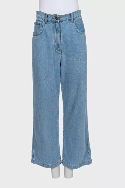 High-waisted wide-leg jeans