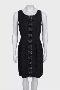 Black dress with a zipper and sequins