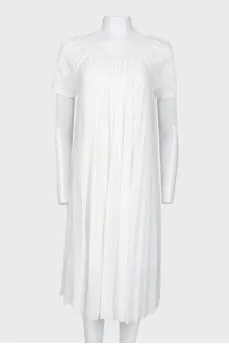 Short sleeve white flowing dress