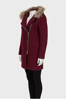 Burgundy zippered coat with fur