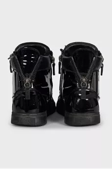Men's black boots with a zipper and laces