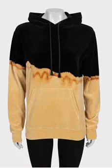Velour hoodie with print and tag