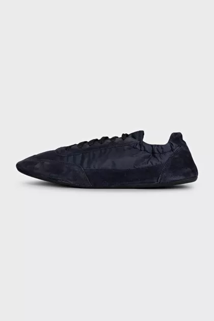 Dark blue textile sneakers with suede inserts