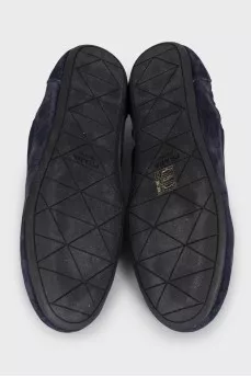 Dark blue textile sneakers with suede inserts