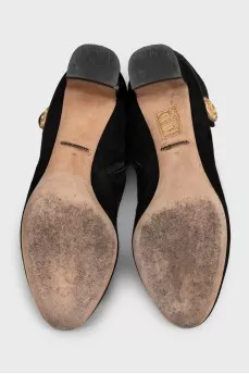 Suede boots with a gold logo