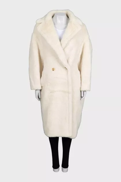 White alpaca and wool buttoned fur coat