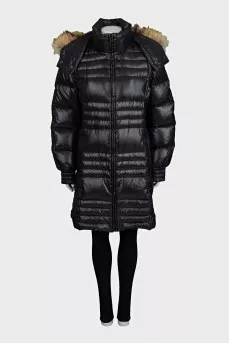 Straight black down jacket with fur trim