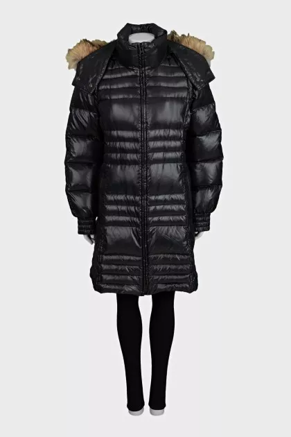 Straight black down jacket with fur trim