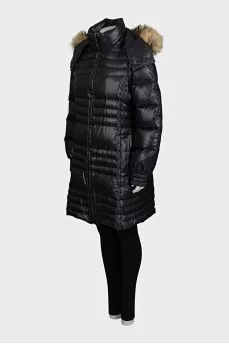 Straight black down jacket with fur trim