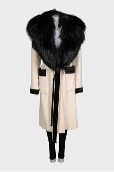 White coat with fox fur